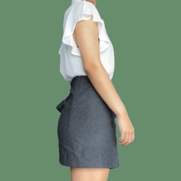 New Aritzia Blouse - Picture 3 of 8